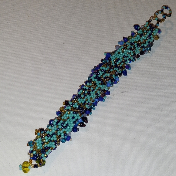 Beautiful beaded bracelet - Picture 11 of 14